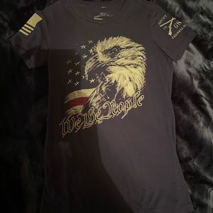 Women’s size M grunt style shirt